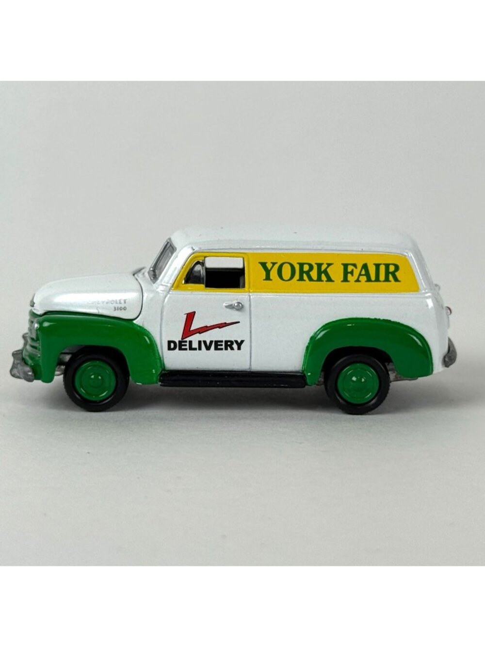 Johnny Lightning 2010 York Fair Chevy 3100 Delivery Truck 1:64 Limited Edition
